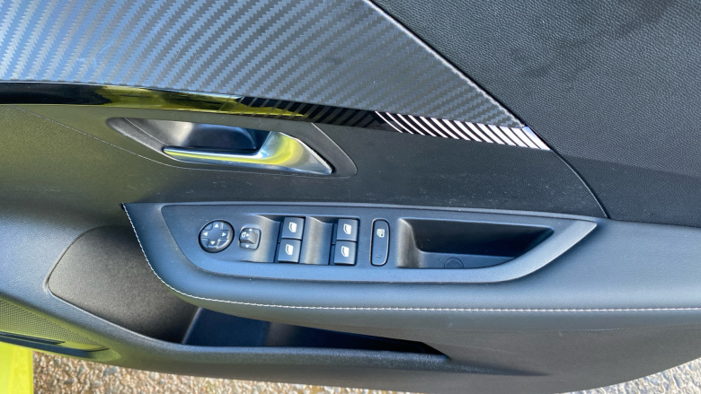 Peugeot 208 1.2 Hybrid 100 Allure 5dr e-DSC6 Petrol Hatchback